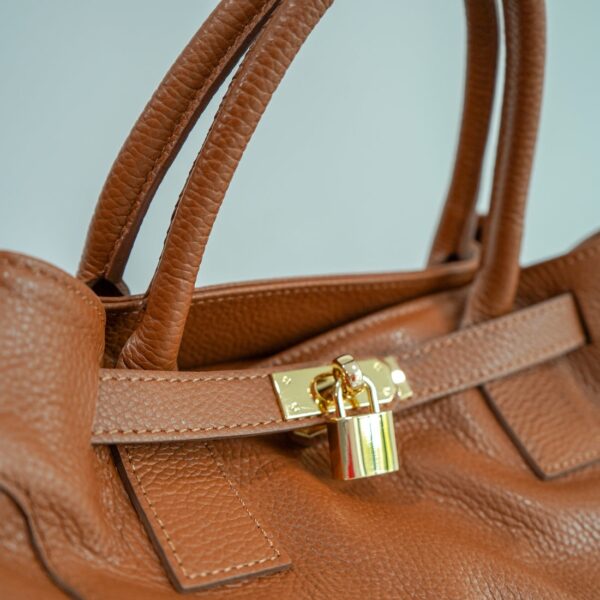 Modèle Sylvia en cuir de vachette 🇮🇹 Camel – Image 2