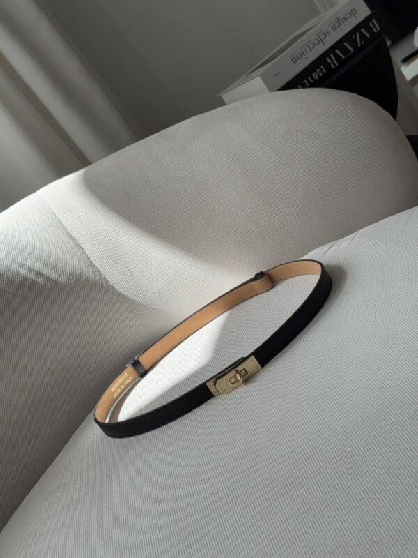 Ceinture inspiration H en cuir véritable 🇮🇹 
Noir – Image 11